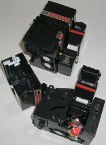 �����͕Е��Ɏ��[����Ă���̂���������o���܂��B