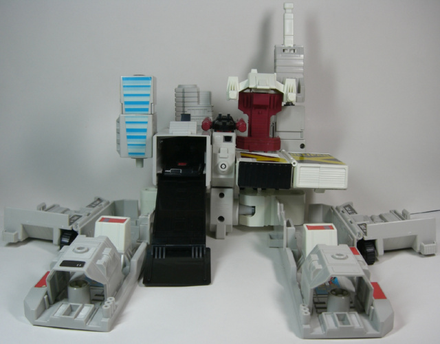 ���̈ʒu�͓��Ɍ��܂��ĂȂ��l�ł����A�^���������ʂɌ�����Ǝ኱�X���[�v�������܂��B