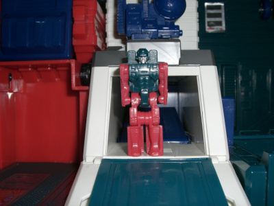 �������ʂȃw�b�h�}�X�^�[�̍��