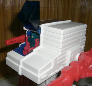 ���łɌ����ƃR�����s�p�̎ԗւ��킴�킴�t���Ă܂��B