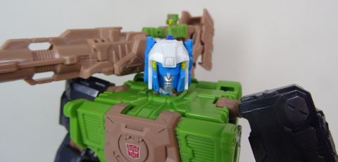 ����ł�jr.�̓��̕��������傫���̂ŁA
 jr.�̓���HM�̃{�f�B�ɍ��̂����鎖�͏o���܂���B