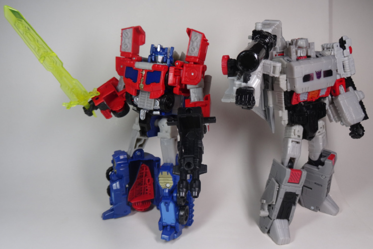 TITANS RETURN DIAC OPTIMUS PRIME & MEGATRON