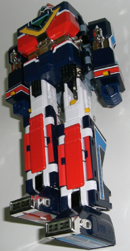 �r�̉��F���{�^���̓p���`�̔��˃X�C�b�`�B
 �r�̉��F���{�^���͍��̉����X�C�b�`�B