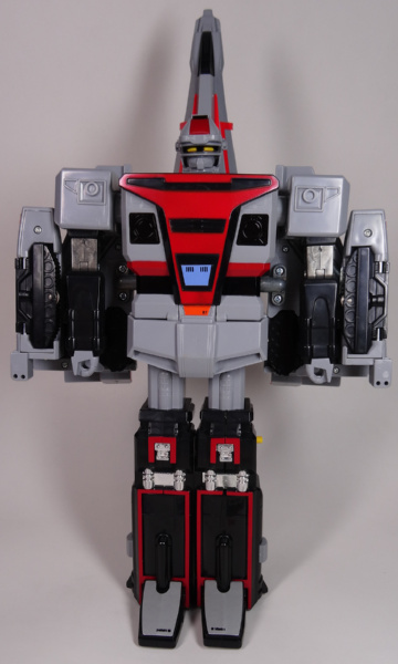 �w�������̂��������ǂ����������f�U�C���ł��B
 �Ȃǂƌ����r���L���Y��Ă܂����ǁB